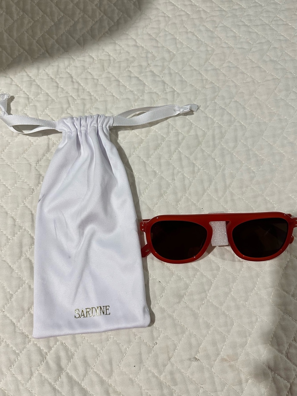 Sardine- Bold frame sunglasses